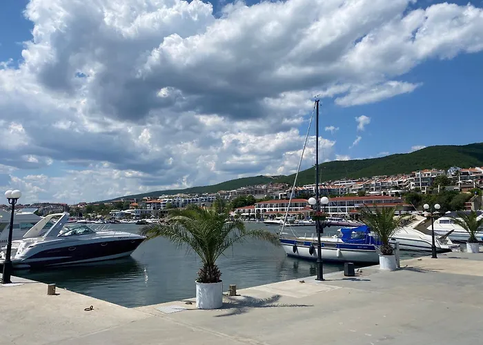 Апартаменты Toni House 507 Marina