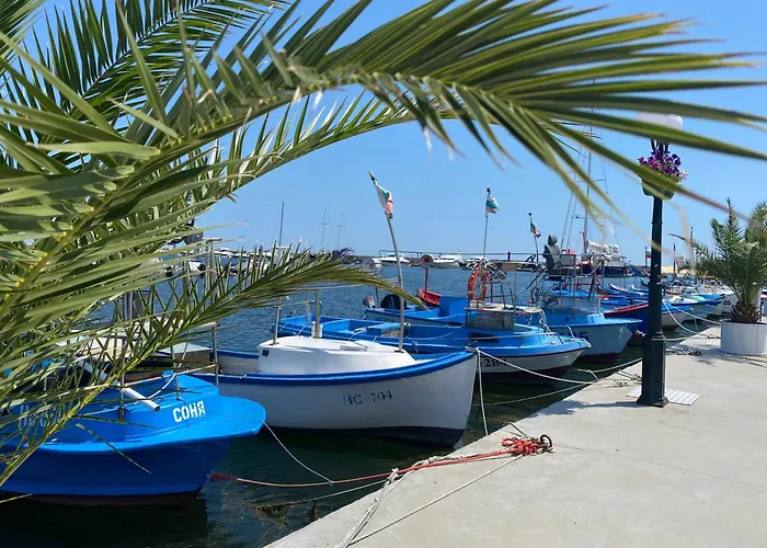 Апартаменты Toni House 507 Marina